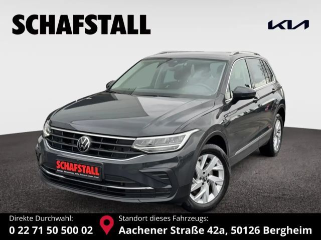 Volkswagen Tiguan Life 4Motion TSI 2.0 Navi  ACC Tempomat Kamera 2022 Benzine