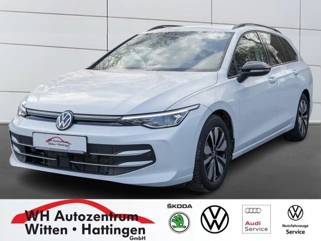 Volkswagen Golf VIII Variant 1.5 eTSI DSG GOAL NAVI AHK AREAVIE... 2025 Benzine