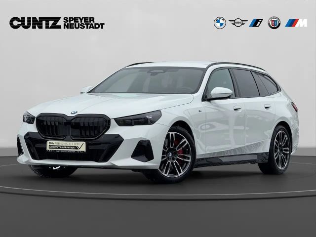 BMW 540 d xDrive Touring M Paket Pro B&W HiFi Stand.Heiz. 2025 Diesel