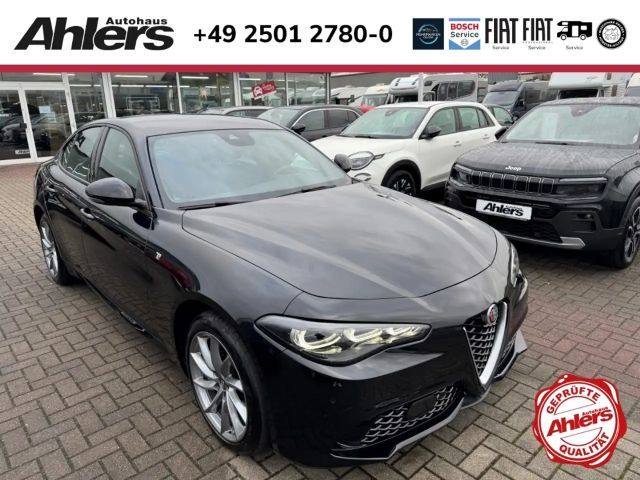 Alfa Romeo Giulia Ti Q4+MEMORY+NAVI+ACC+KAMERA+MATRIXLED+CARPLAY+ 2023 Benzine
