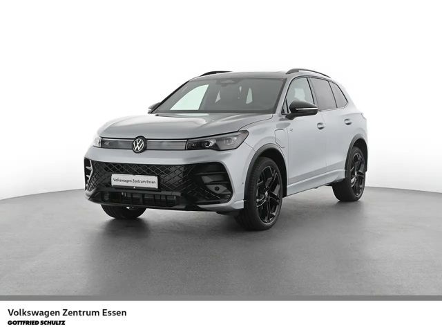 Volkswagen Tiguan R-Line 1 5 l eHybrid DSG Leder Pano Navi 2025 Hybride / Benzine