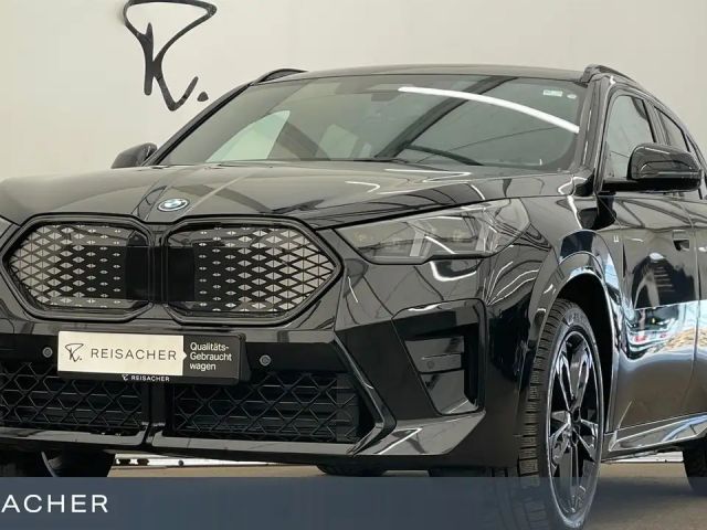 BMW iX2 A xDrive30 M-Sport ACCpro 360° HuD AHK HuK 2024 Elektrisch