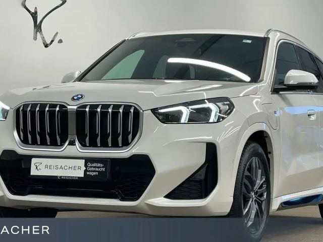 BMW X1 xDrive30e A M-Sport LCPro HUD ACC 360° Pano 2023 Hybride / Benzine