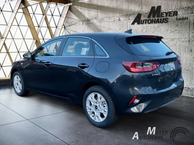 Kia Ceed / cee'd