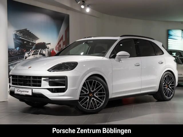 Porsche Cayenne Black Edition HA-Lenkung Head-Up 22-Zoll 2025 Benzine