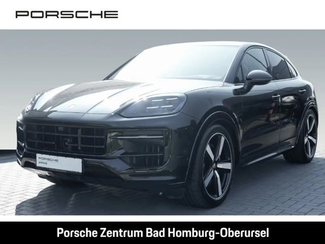 Porsche Cayenne GTS Coupe HA-Lenkung InnoDrive Head-Up 2025 Benzine