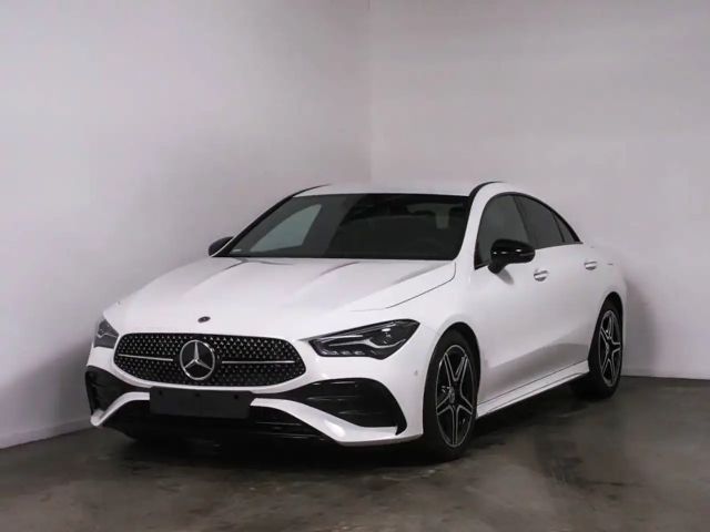 Mercedes-Benz CLA 200 AMG ADV PLUS+NIGHT+KEYLESS+KAM+AMBI+WI-P 2025 Benzine
