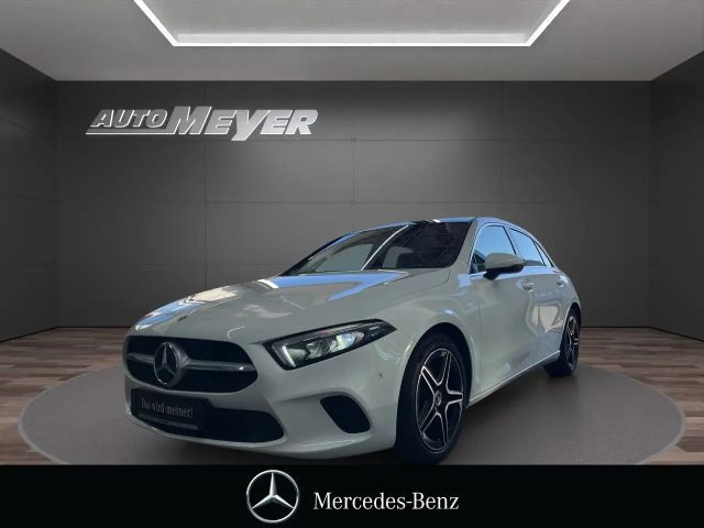 Mercedes-Benz A 200 PROGRESSIVE+PANO+AHK+AMG-RAD+LED+STHZG++ 2021 Benzine