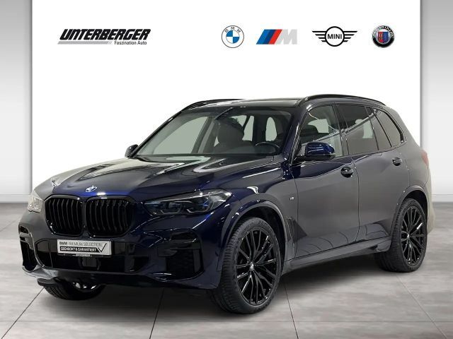 BMW X5 M 50i Standhzg AHK B&W 360° DA PA+ HUD Pano 2022 Benzine