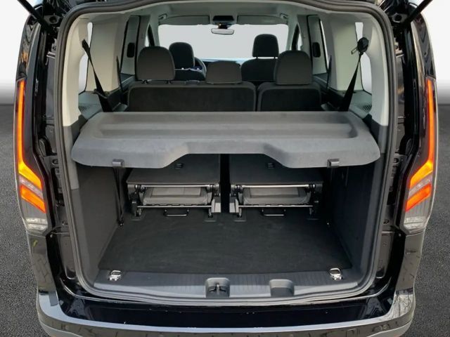 Ford Grand Tourneo