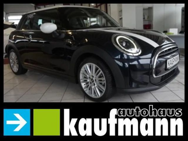 MINI Cooper COOPER 1,5 CAMDEN LEDER NAVI LED SHZ TEMPOMAT 17" 2023 Benzine