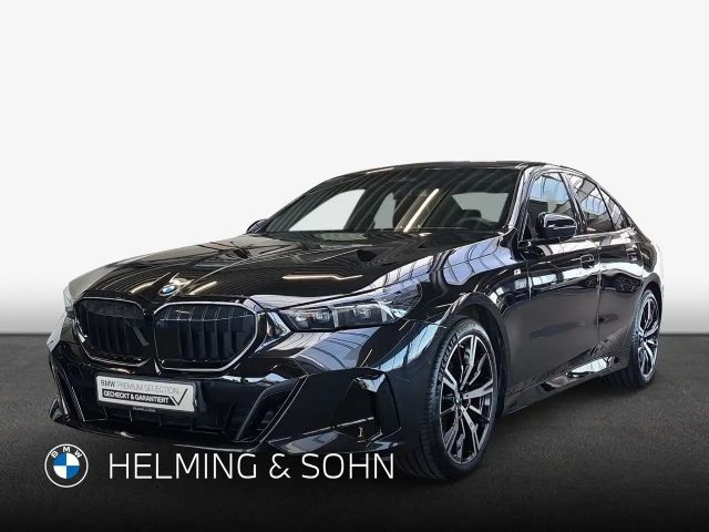 BMW 520 i Limousine M-Sport Pro HK HiFi AHK ACC HUD uvm. 2025 Benzine