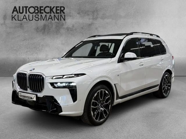 BMW X7 xDrive 40i M Sport 22''LC PROF PANO AHK HuD 360°SI 2025 Benzine