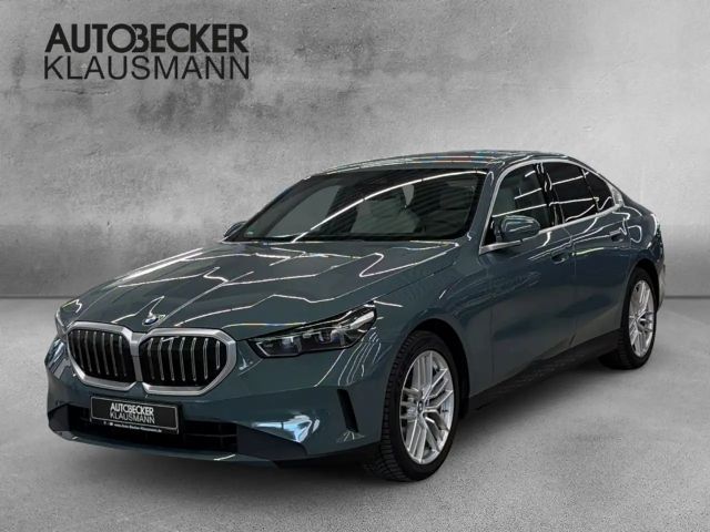 BMW 520 i Limousine LMR 19'' Park-Assistent HUD Navi Digit 2025 Benzine
