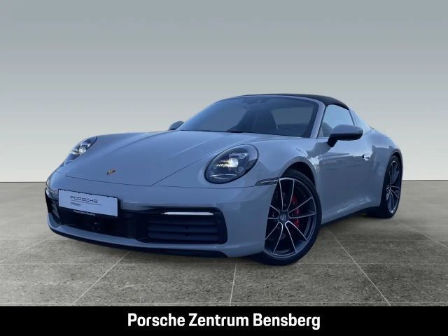 Porsche 992 911 Targa 4S Burmester Sitzbelüftung PDCC 2021 Benzine