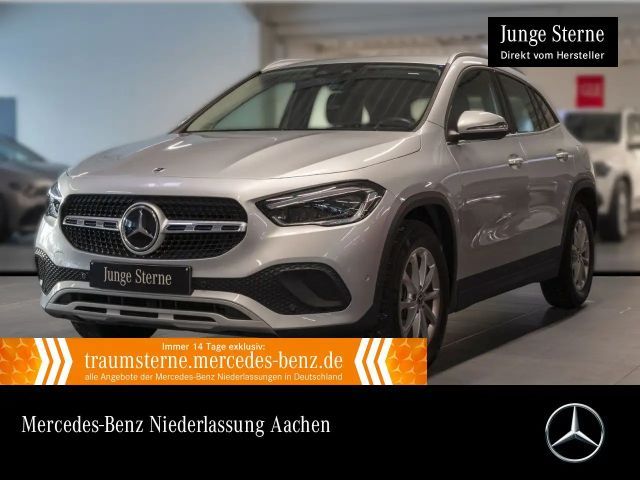 Mercedes-Benz GLA 200 STYLE+MULTIBEAM+KAMERA+7G 2022 Benzine