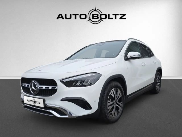 Mercedes-Benz GLA 180 Progressive Pano Winter P. KGo Kamera 2024 Benzine