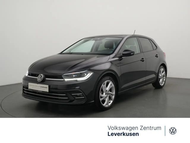 Volkswagen Polo Style DSG PANO MATRIX LEDER ACC AHK NAVI 2024 Benzine