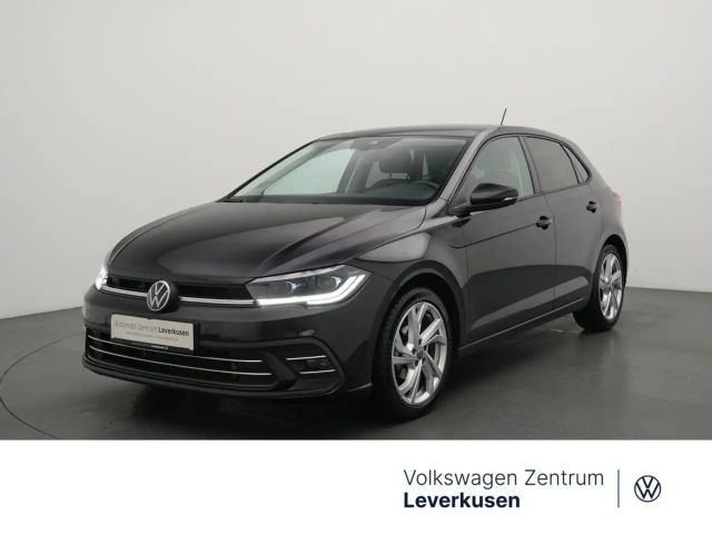 Volkswagen Polo Style DSG PANO MATRIX ACC AHK NAVI LEDER 2024 Benzine