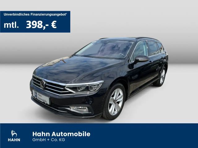 Volkswagen Passat Variant 2.0TDI DSG Business Matrix AHK CA 2023 Diesel
