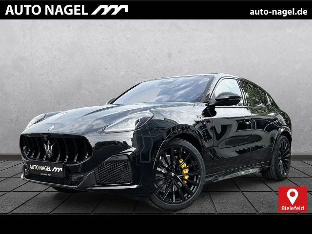 Maserati Grecale Grecale Trofeo MY25*SONUS*360°*21*Black*GelbeNähte 2026 Benzine