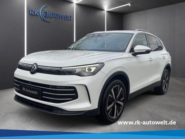 Volkswagen Tiguan Elegance 1.5 eTSI DSG IQ Light Navi AHK 2024 Benzine