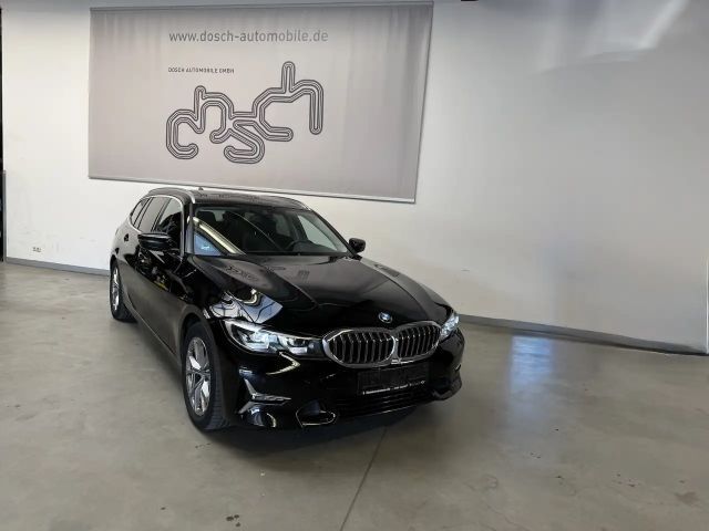 BMW 320 320dA Luxury Line/Live Cockp./PANO/KAMERA 2021 Diesel