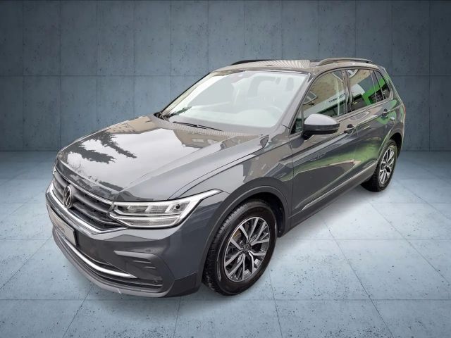 Volkswagen Tiguan 1.5 TSI Life LED ACC App Connect Sitzheizung Ei... 2023 Benzine