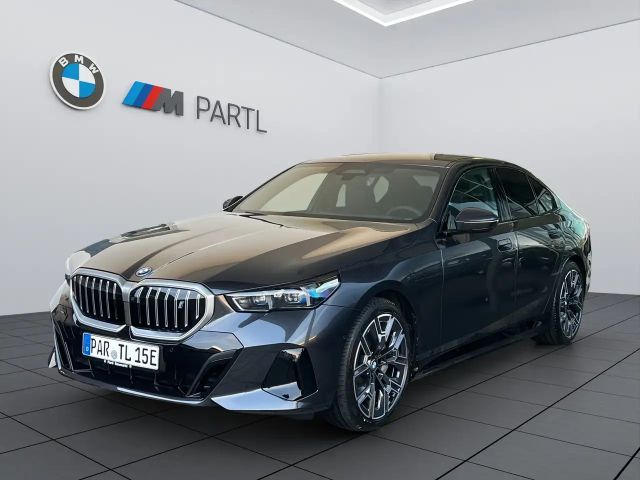 BMW i5 eDrive40 Limousine M-Sport ACC 360° HUD AHK 2026 Elektrisch