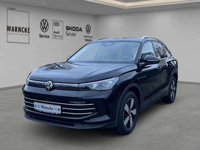 Volkswagen Tiguan 1.5 eTSI Elegance DSG MATRIX ACC AHK NAV AreaView 2025 Benzine