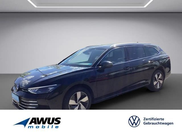 Volkswagen Passat Variant 1.5eTSI DSG Business AHK 2025 Benzine