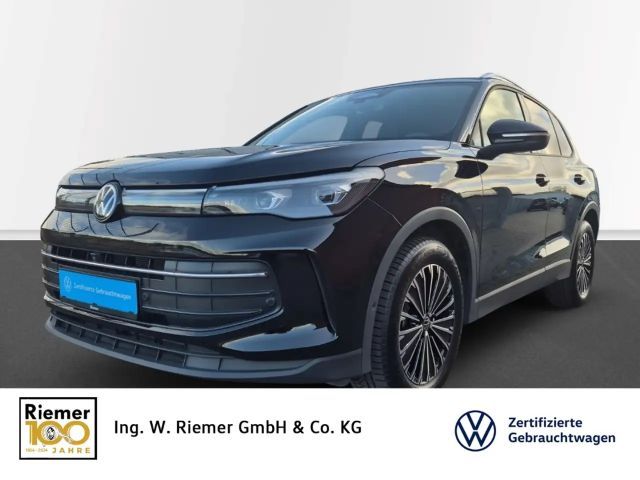 Volkswagen Tiguan Goal 1.5 eTSI DSG AHK Matrix Allwetter Keyless 2025 Benzine