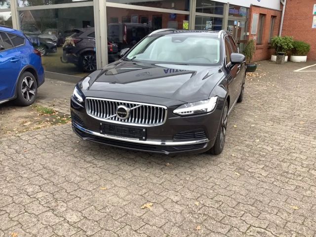 Volvo V90 Kombi Ultra Bright Recharge Plug-In Hybrid A 2023 Hybride / Benzine