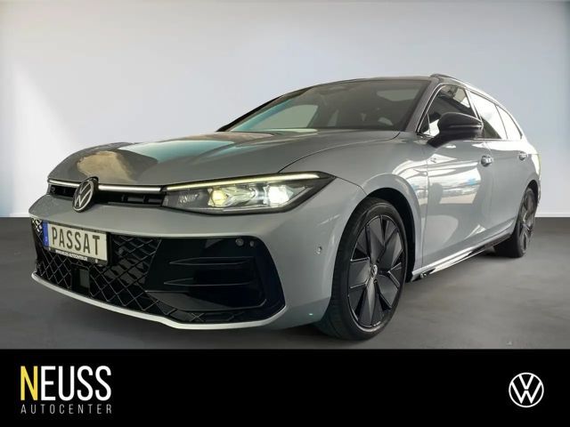Volkswagen Passat Variant 2.0 TSI DSG 4M R-Line AHK+PANO+HUD+MATRIX 2026 Benzine