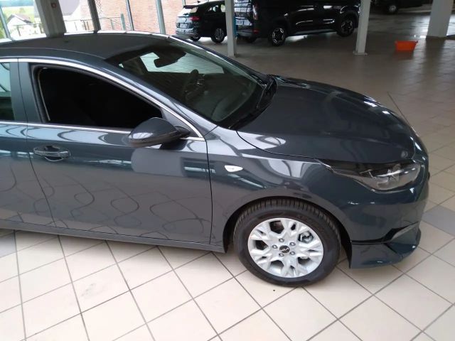 Kia Ceed / cee'd