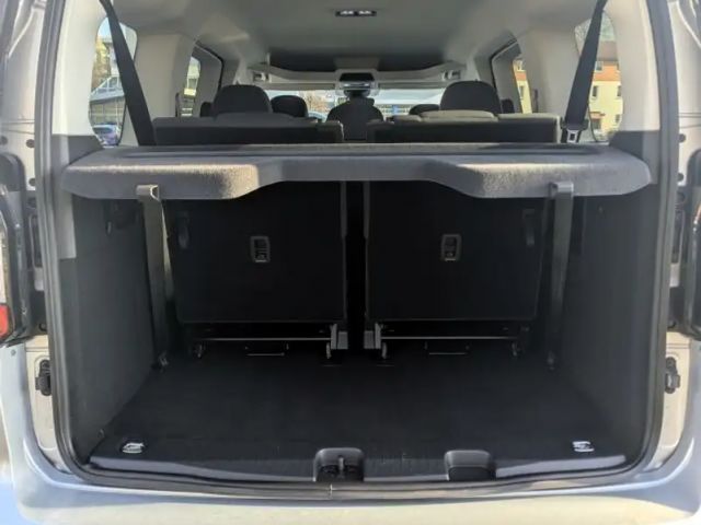 Ford Grand Tourneo