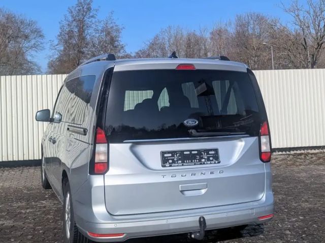 Ford Grand Tourneo