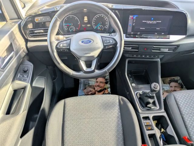 Ford Grand Tourneo
