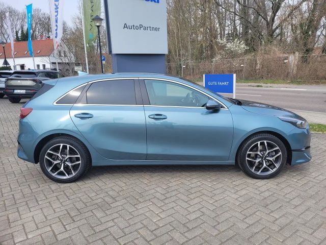 Kia Ceed / cee'd
