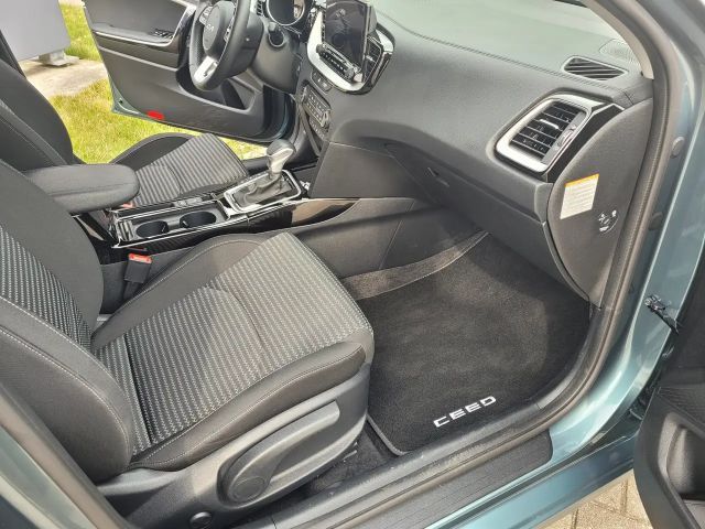 Kia Ceed / cee'd