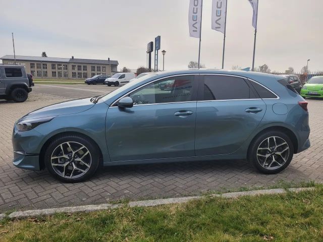 Kia Ceed / cee'd