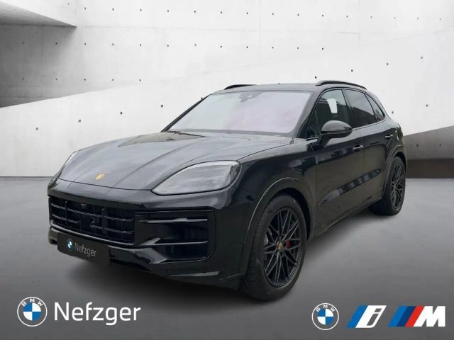 Porsche Cayenne GTS PANO LED STANDHEIZUNG HUD Sportabgasanlage 2024 Benzine