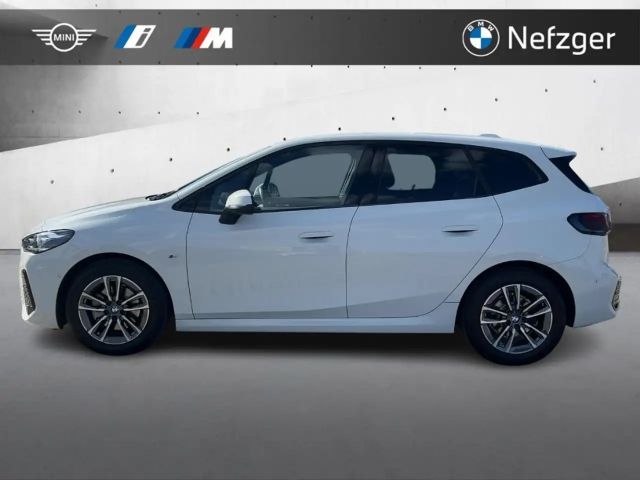 BMW 218 Active Tourer i M Sport LED Park-Assistent 2023 Benzine