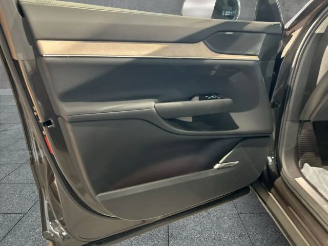 Volvo EX90