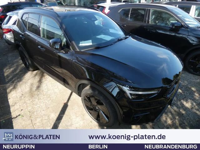 Volvo XC40 B4 Ultra Black Edition Klima Rückfahrkamera 2025 Benzine