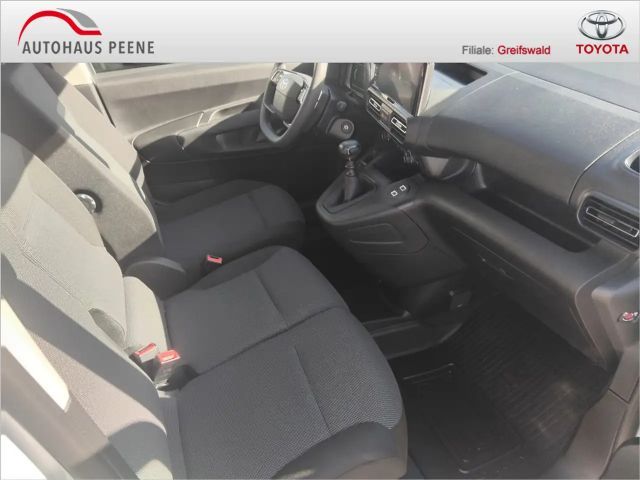 Toyota Proace City