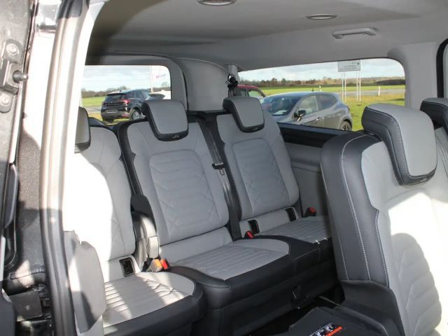 Ford Tourneo