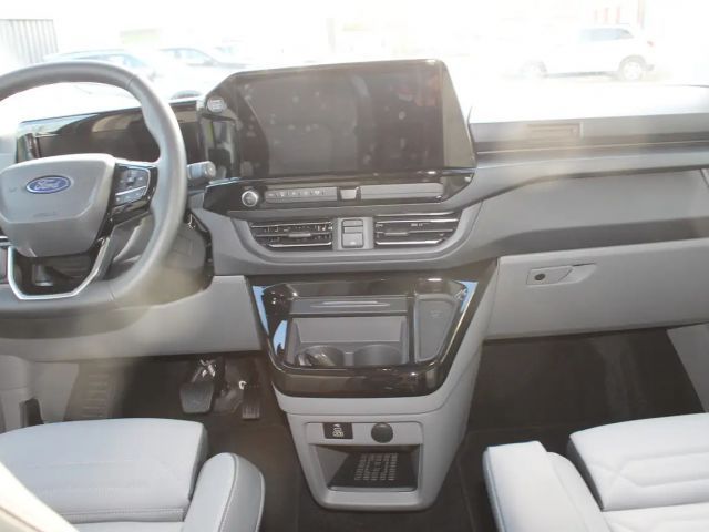 Ford Tourneo