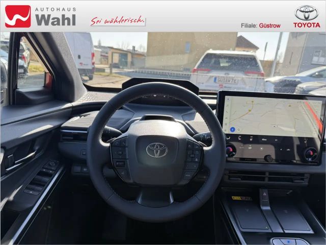 Toyota C-HR+