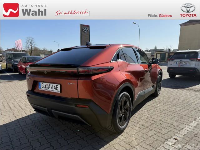 Toyota C-HR+